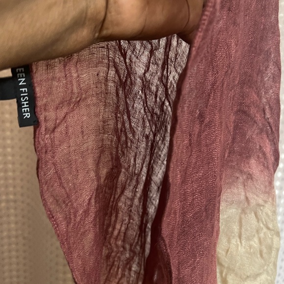 Eileen Fisher lightweight Organic Linen Cotton Ombre Scarf/ wrap - Picture 10 of 10